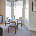 Apartment Host & - North Marine House *
